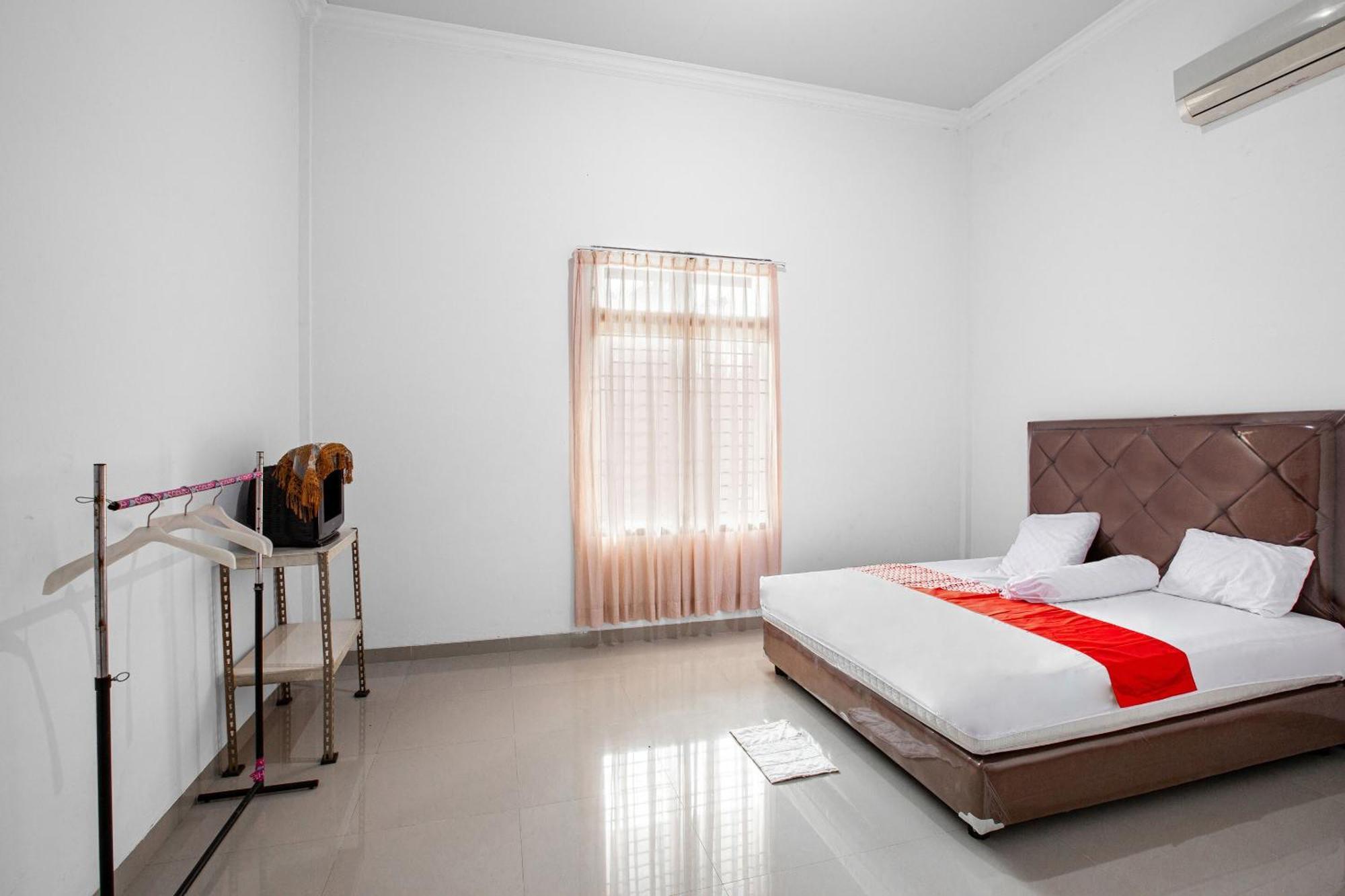 Oyo 92587 Homestay Romauli Kampung Radja جامبي المظهر الخارجي الصورة