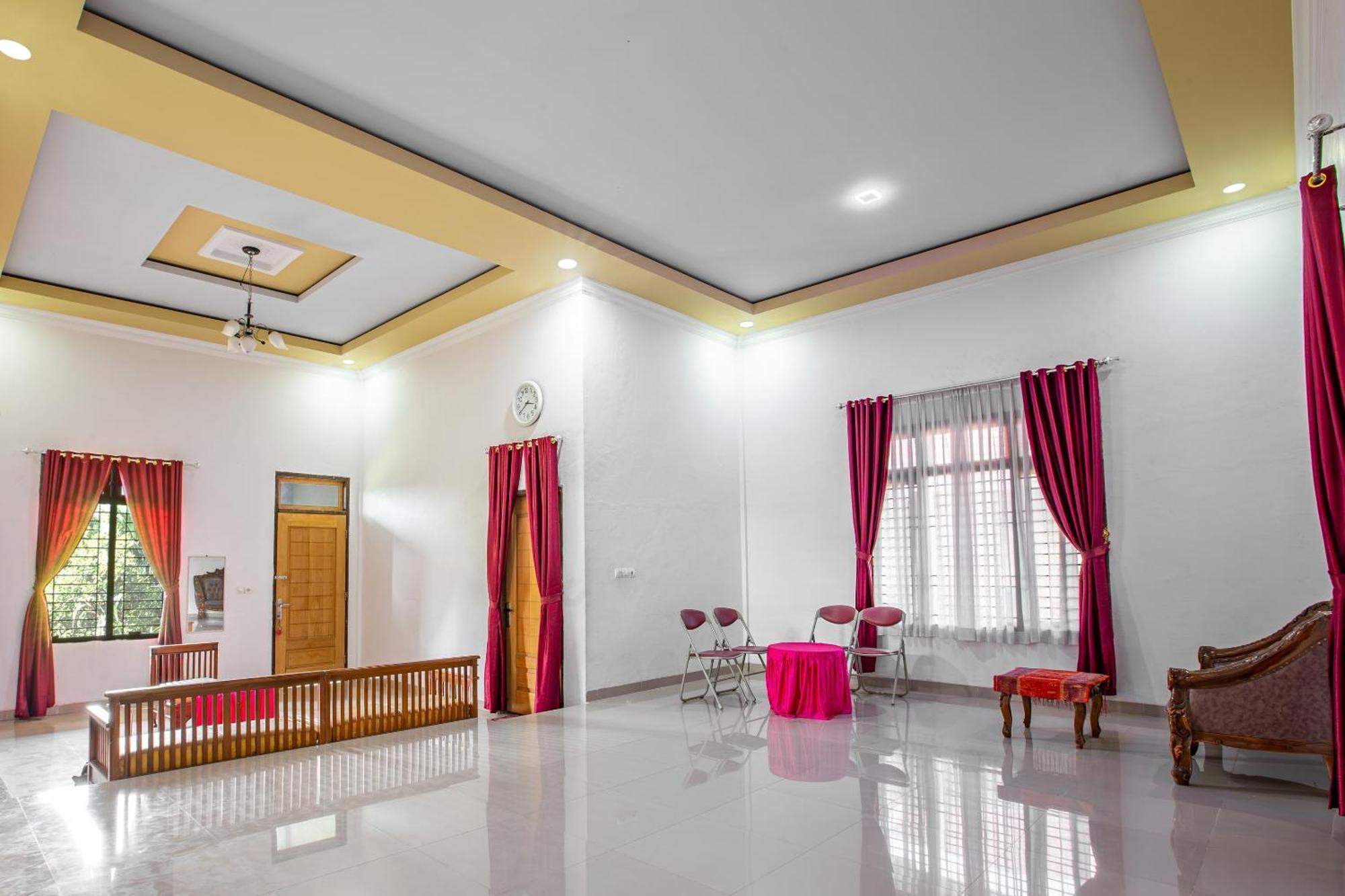 Oyo 92587 Homestay Romauli Kampung Radja جامبي المظهر الخارجي الصورة